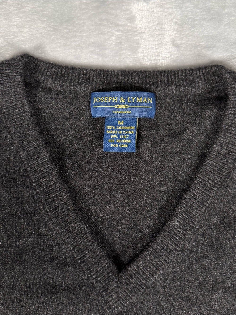 Joseph & Lyman Cashmere V Neck Sweater Mens M Preppy Knit Gray - Picture 2 of 6